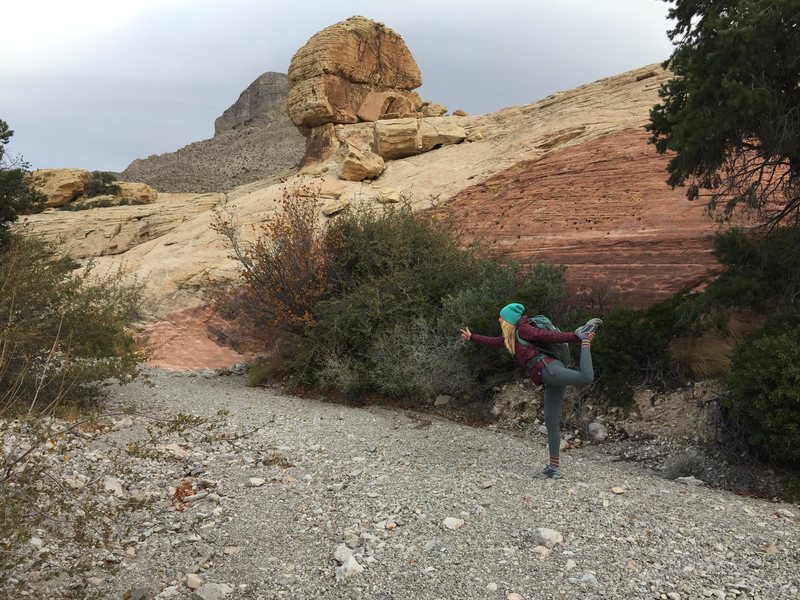Then walk under big balancing rock and follow the river-bed to the end.