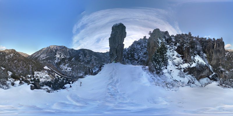 360 degree panoramic near the pinnacle.
