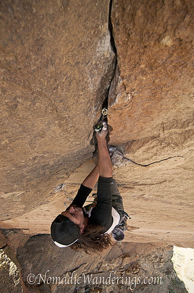 Rising Expectations 5.11d<br>
Monkey Face, Smith Rocks<br>
Photo by Craig Stevens