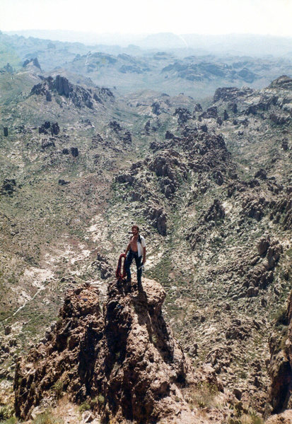 Dano and Richard climbing Weaver`s Needle, Superstition Mountains 1986. Photo by Dano