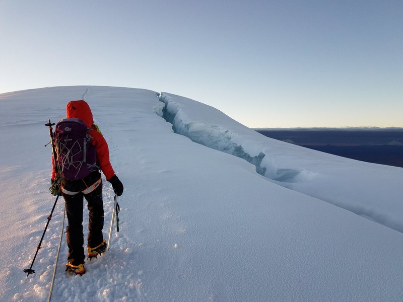 Walking towards the summit of Mt. Cayambe, Ecuador<br>
Elevation : 18,997 ft