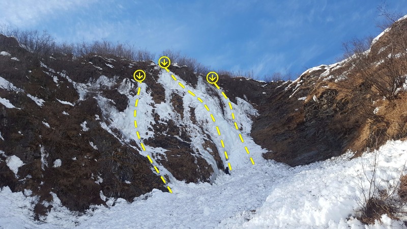 This enjoyable route is the first one you will encounter while hiking up the gully..