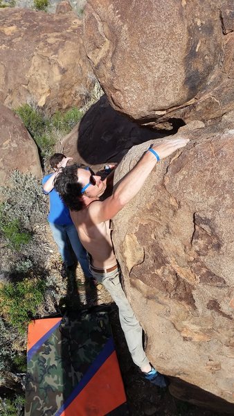 Tyson climbs Sun Ripe (V2)