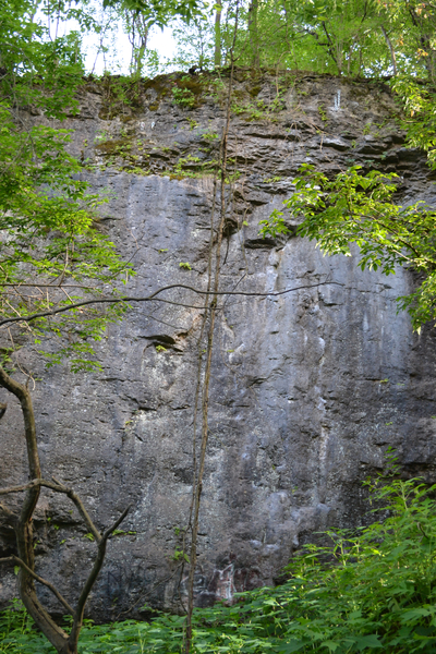 New World Order (5.11d) left and Slippery When Wet (5.10a) right