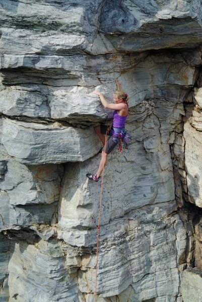 Eva Witham climbing "House of Cards"