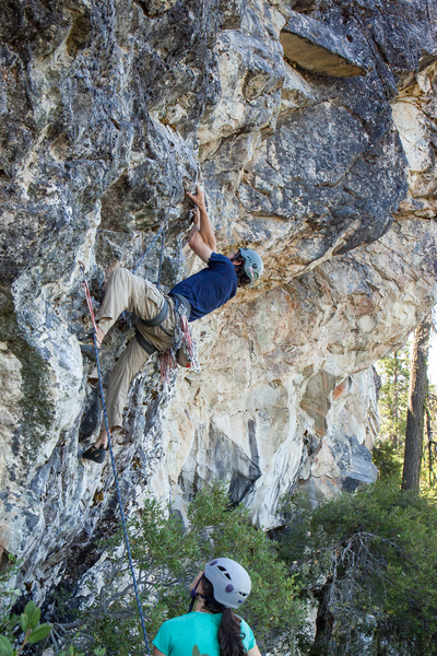Bouldery crux of several strenuous cross-throughs on steep rock.