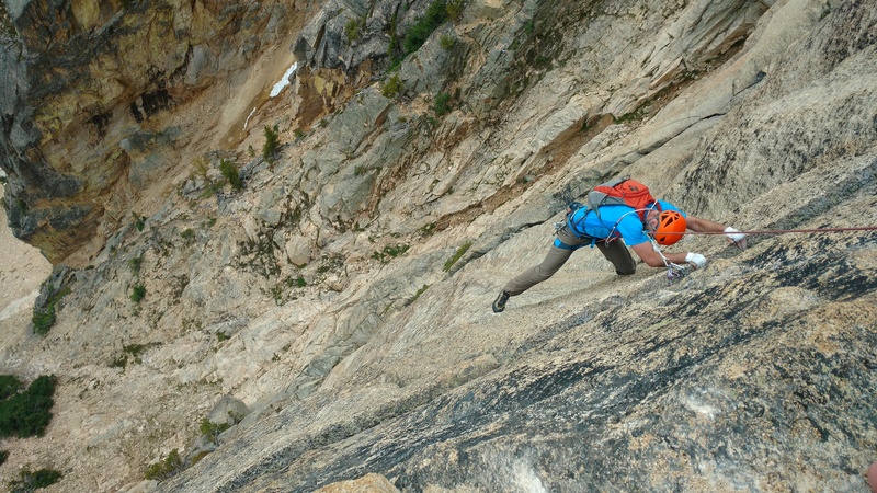 Loren Foss on the 4" crack traverse.
