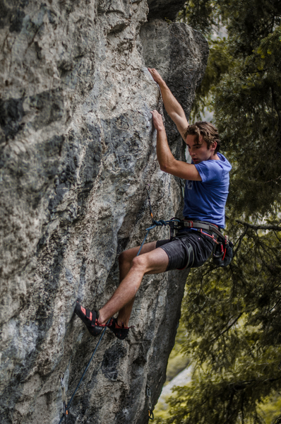 Guy McAtee letting the tears fly at the top of Teardrop