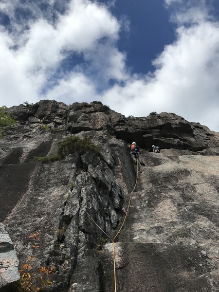 The corner of upper slab is used to gain Gargoyles 2nd pitch. THERE IS REASONABLE GEAR IN CORNER. Next to nothing on slab to the right.
