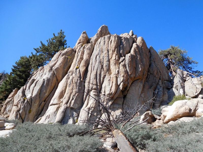 Another view of Untch Rock, Crafts Peak