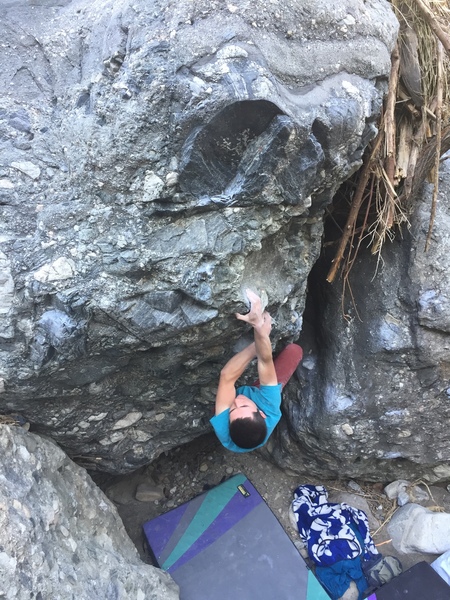 Zack Smith coming up with his own stylish shorter guy beta on "super fly me" v6.