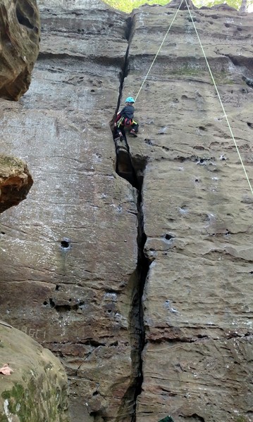 Eff (age 9) crushing the crack