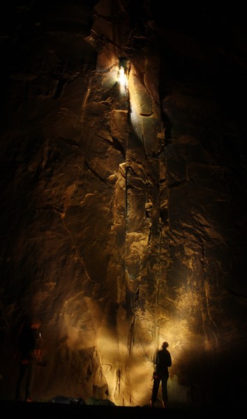 Night climbing on Wall Street
