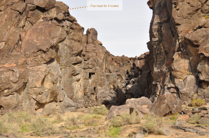 Upper Falls - A closer look into the canyon. If you can be creative with your anchors, set up this top-rope.
<br>
You can cover 3 routes like that and the overhang at the top makes for a nice fall to thin air from all 3.
<br>
See the next photo for close-up and routes