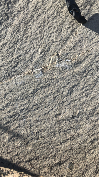 Closer view of the starting hold and the incredible fractured texture.