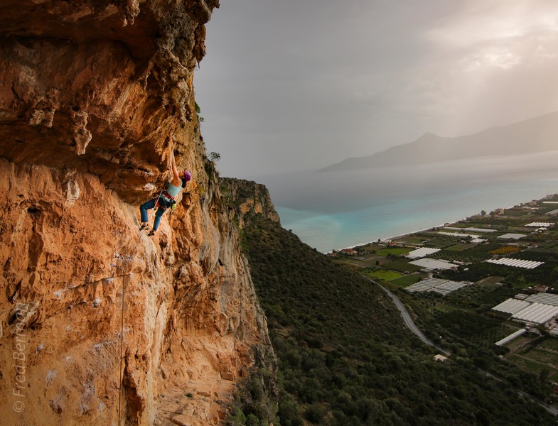 Stephanie Alessandrine on the final overhang of Dali
