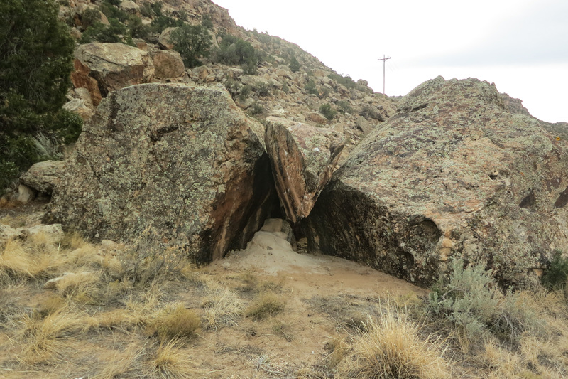 Bouldering in Damocles Stone, Grand Junction Area