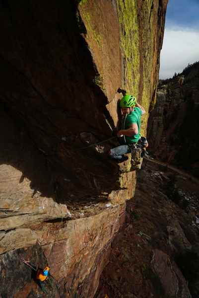 Extend the clip from the top pin or suffer the drag!
<br>
<br>
Photo: Marc Bergreen.