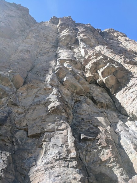 Amazing and tall route. Great holds the whole way up.