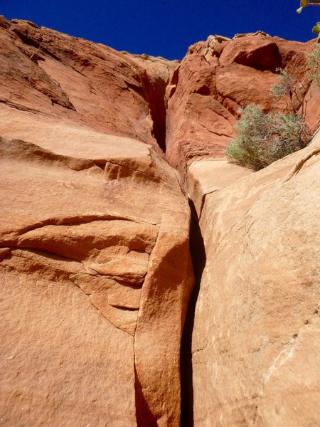 The start of the second pitch - hands to offwidth on very nice stone.