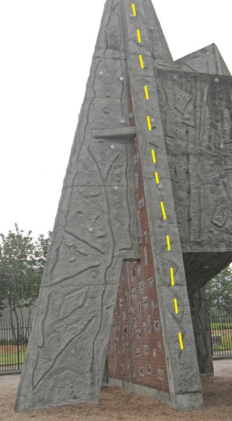 North buttress, from the West. West Rib in yellow.
