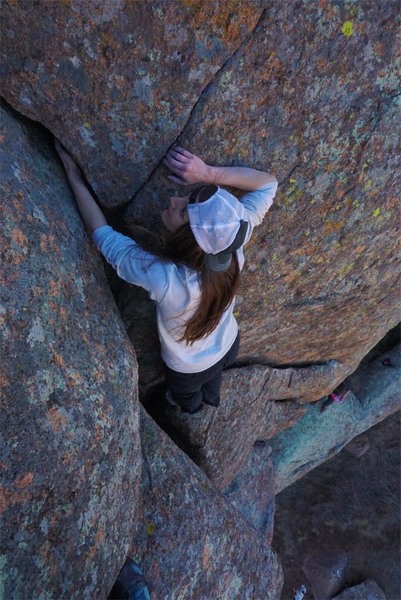 Annastayzia Wilson free soloing After Lunch