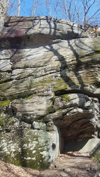 Tidal wave on the left, unknown slab on the right.