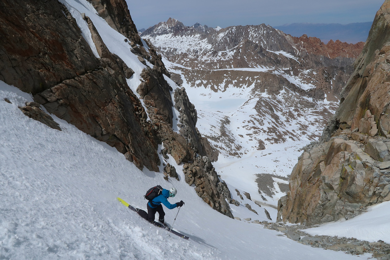 Skiing the N Couloir of Mt. Lamarck