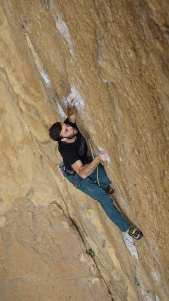 Setting up for "the slot" move. Such a sick line!
<br>
Photo Cred goes to Micah Humphrey