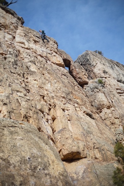 The rope follows the route. Note that this route is mislabeled on the topo of the newest guidebook.