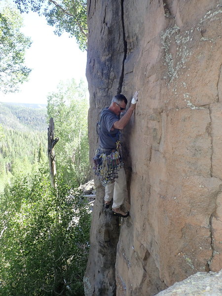 Moving up the hand crack.
