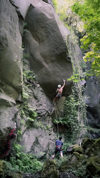 Leading up an unknown route at Rocky butte. If you know the name of this route please comment!
