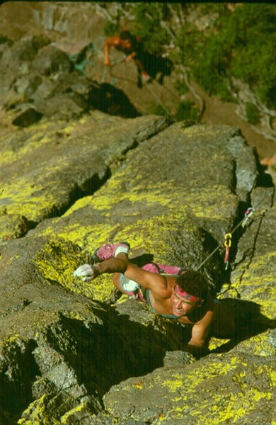 Paul Teare Leading first pitch on an early ascent of Kalumete Arete (mixed).