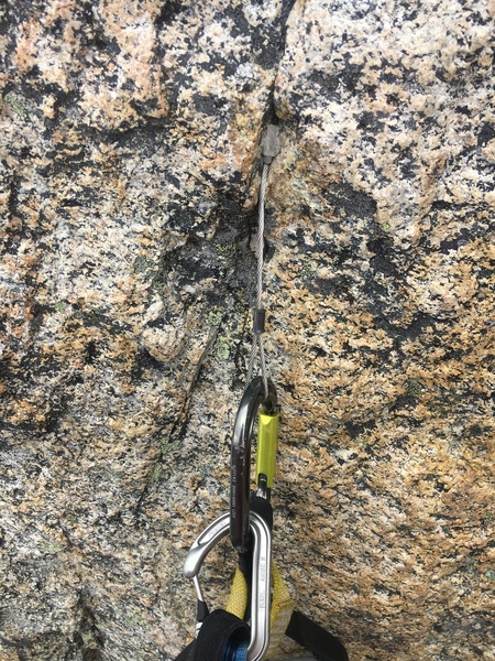 A single head on route as of July 2018.