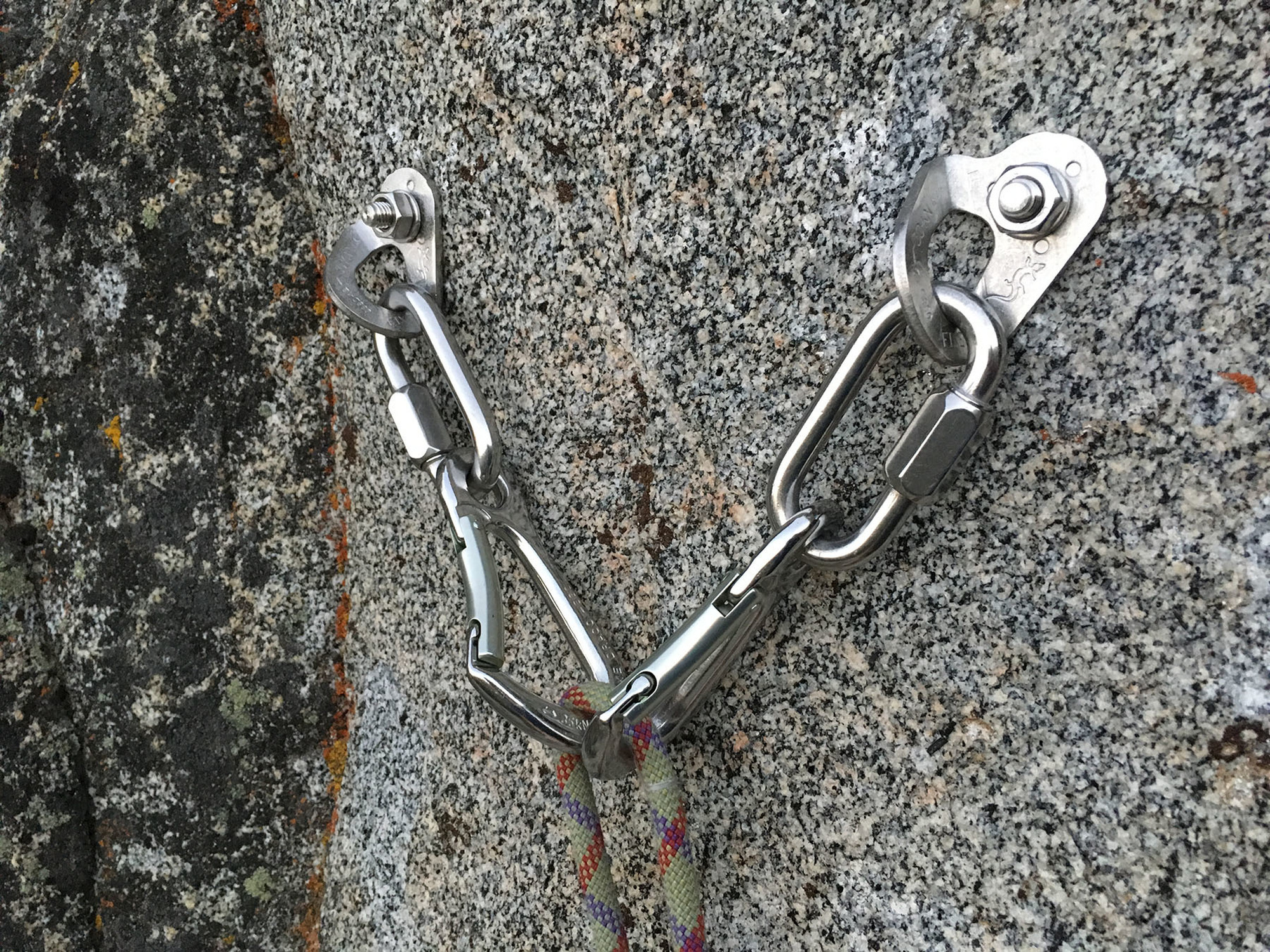 WOW!!! this is what bolted anchors should look like...