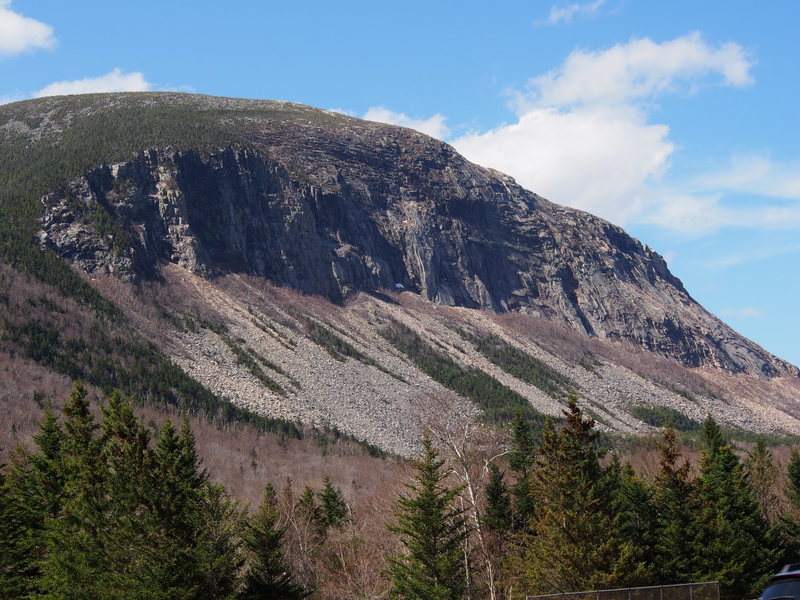 Cannon has its very own MtnPrjct AREA-Listing, but what would Franconia Notch be without at least one photo of this iconic cliff ? !