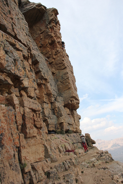 Zack enjoying the wind and the views on the AHVI arete