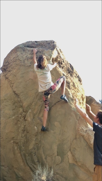 Meghan sendin' it through the crux moves while I give a mostly or entirely psychological spot.