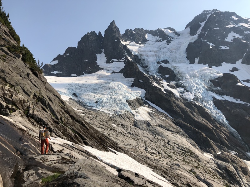 Descending toward the bedrock. This is about 1.5 hr from the saddle - taken (08/04/18)