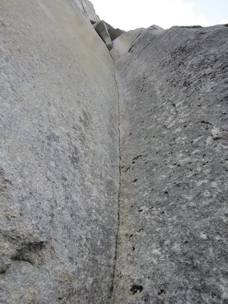 Pitch 2 corner. Pitch 3 chimney up and left.