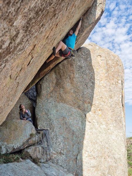 Preston Pettigrew moving past the #3 placement to the finger lock.