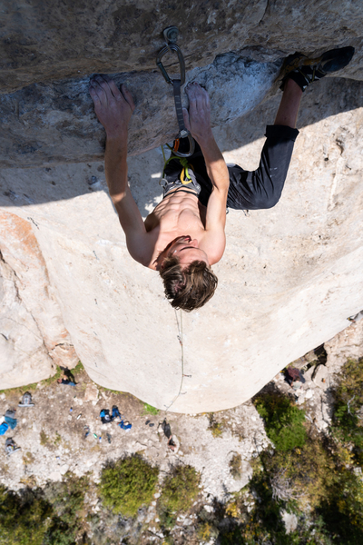 Grant Perdue on American Beauty. First go was almost an onsight, blew the last move. Photo: Will McKay