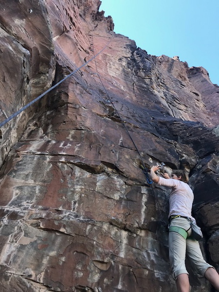 Removing the first cams from the starting ledge.
