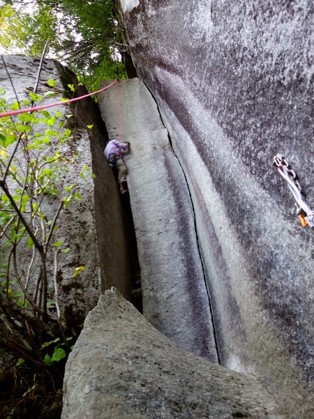 Offwidth on the left side of the Pitch 3 chimney. There aren't many offwidths at Index, and this one is particularly clean and has an easy toprope, so why not? Felt 10+ or so. Don't climb it in shorts or a t-shirt.