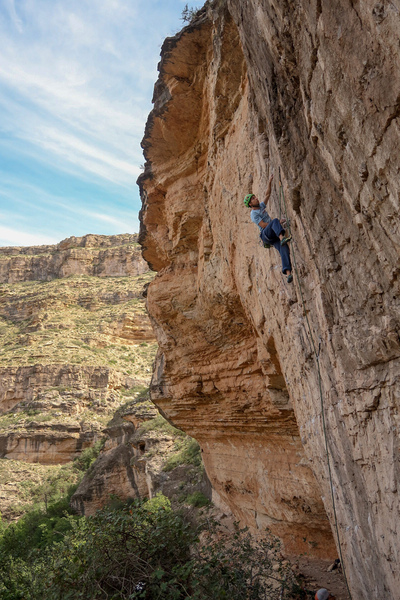 Moving into the dihedral near the top. October 2018.