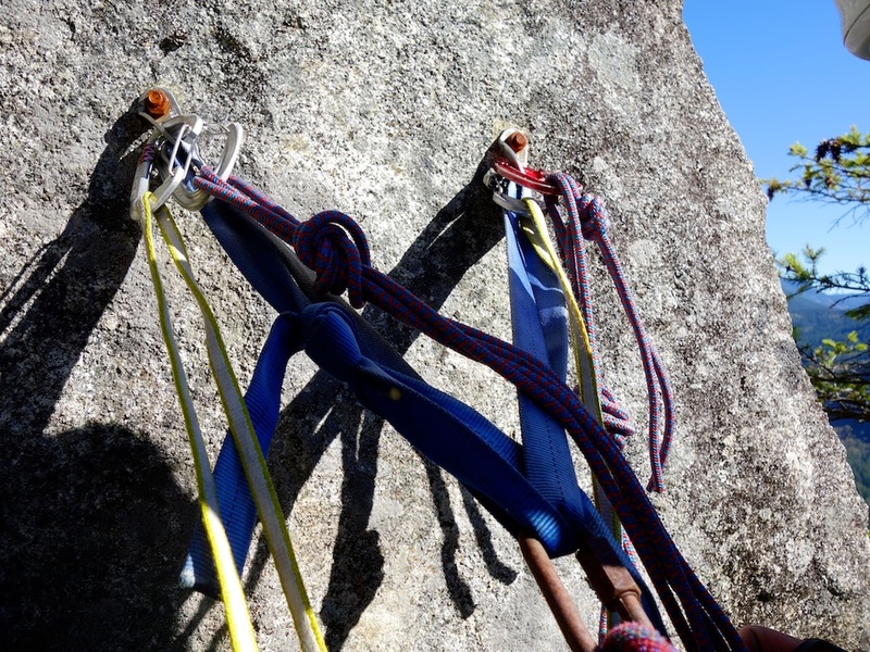 Anchor at top if pitch (blue tat, bolts, and rusted ring). (Oct 2018)