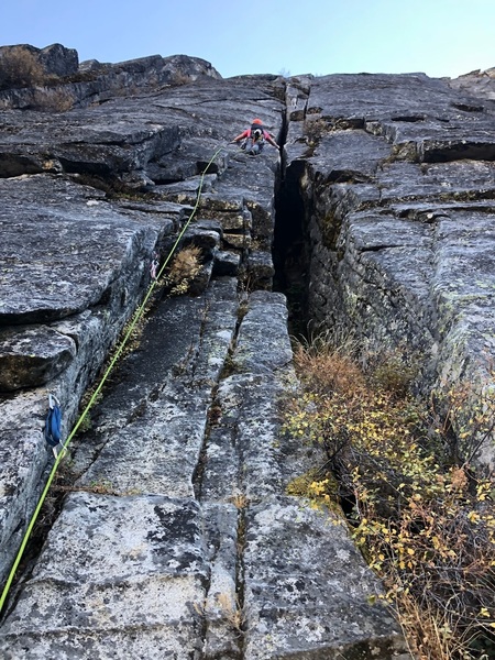 Looking up at the first pitch. Getting ready to cross over the crack.