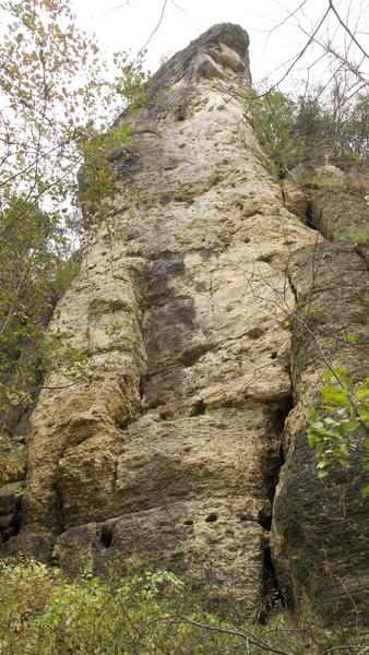 Rock Climbing in Indian Head, Mississippi Palisades