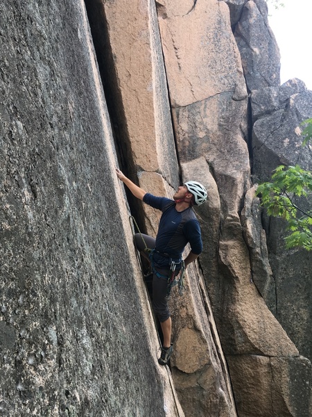Mark Warner broke his chalk bag during this send and had to throw it down.