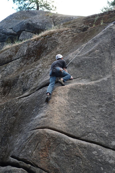 Saign pulling the final cruxy mantle, felt pretty stiff for 5.7
